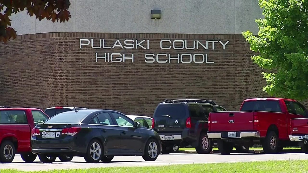 Former Pulaski high school teacher charged with child sex crime